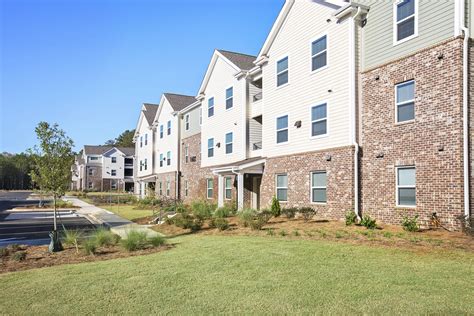 1601 Village Way West Point GA 31833 .